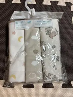 ３枚組おむつ替えシート（アニマル・星・雲）