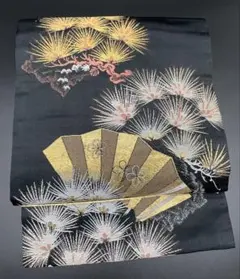 名古屋帯 洒落帯　高級　♢ 正絹　アンティーク　黒地　松　扇子　R367