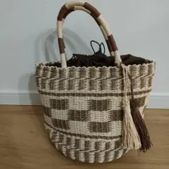 ベージュ　ブラウン　かごバッグ