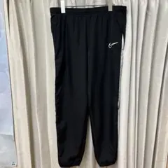 NIKE ナイキ ジャージ パンツ ブラック　Lのサムネイル