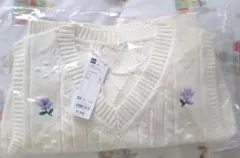 新品未使用　GU エンブロイダリー　ニットベスト　オフホワイト