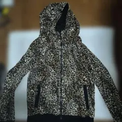 ヒョウ柄フリースパーカー　Mサイズ