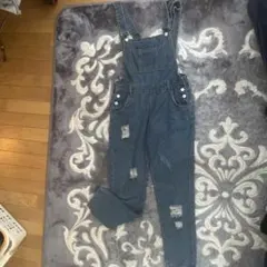 ダメージデニムオーバーオール