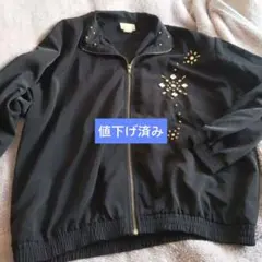 スタッズ装飾 黒ジャケット