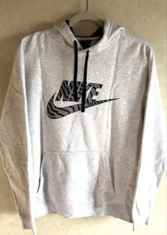 NIKE グレー フード付きパーカー