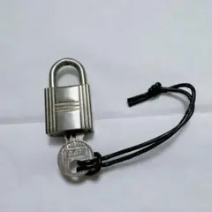 Item thumbnail for item 536ed445-8937-478a-9a4a-424afb2ee7de