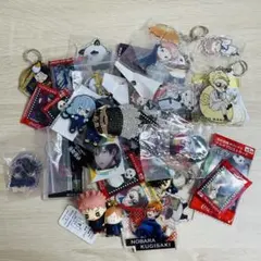 呪術廻戦 グッズ まとめ売り キーホルダー 缶バッジ多数