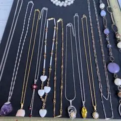 まとめ売りアクセサリー P98☆ネックレスなど13点オークション
