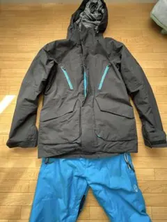 スノーボードウェアセット（ジャケット・パンツ）