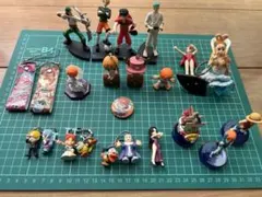 ワンピース　フィギュアキーホルダー色々まとめ ２０点セット