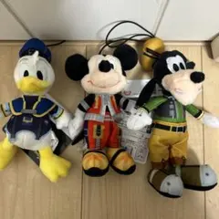 ディズニー ドナルド ぬいぐるみバッジ 3点セット - メルカリ
