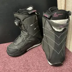 スノーボードブーツ 24