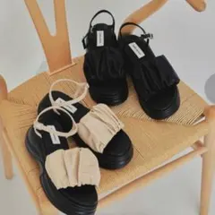 <EMMEL REFINES>EM プラットフォーム ギャザー サンダル23.5