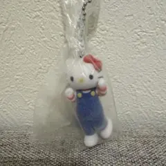 ハローキティ キーホルダー 青いオーバーオール