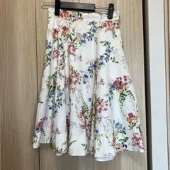 Apuweiser-riche 花柄　フラワープリント スカート サイズ2