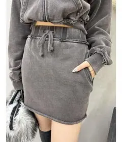 EVRIS ブリーチスウェットミニスカート