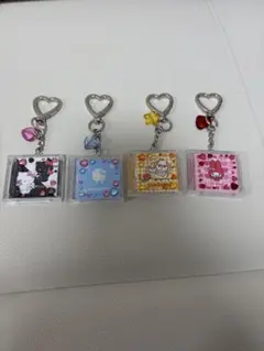サンリオ シークレットCD風キーホルダー 4個セット