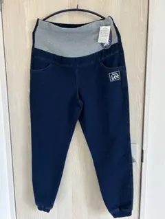 Item thumbnail for item 2e0de1b3-b514-44e1-927b-9ed71010e75c