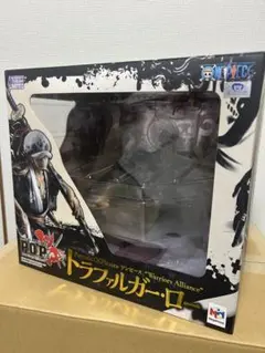 新品未使用品】ワンピース☆麦わらストア 輩缶バッジ☆大海賊袋2014