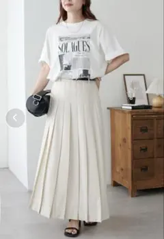 discoat プリーツロングスカート　アイボリー