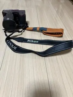 Nikon Coolpix デジタルカメラ 紫色