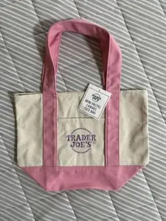 Item thumbnail for item 95f72b55-5432-4b77-8bcb-829103c2206c