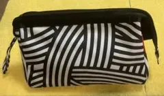 新品未使用❤️ライゼンタールトラベルポーチのサムネイル
