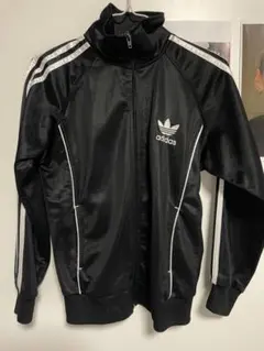adidas ブラック トラックジャケット