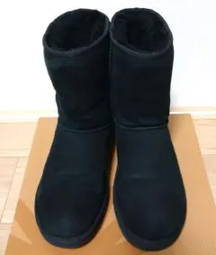 UGG　ムートンブーツ　クラシックショート23cm