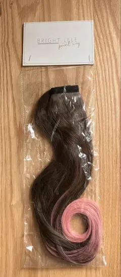 ポニーテールウィッグ　ゆるカール　ショコラブラウン・ピンクのサムネイル