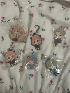 スパイファミリー缶バッチ、キーホルダー