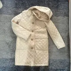 アイボリー キルティングジャケット フード付き