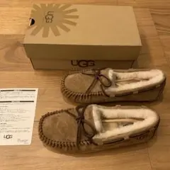 UGG モカシン 24cm 新品未使用　アグ　W DAKOTA