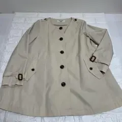 ナチュラルビューティーベーシック　ノーカラー　ショートトレンチ　M