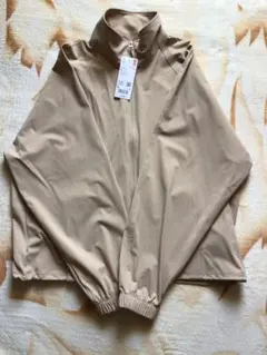 UNIQLO ウルトラストレッチアクティブブルゾン　L 新品タグ付き