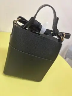 Item thumbnail for item 9499a174-fd48-4b7e-a512-5636e660be89