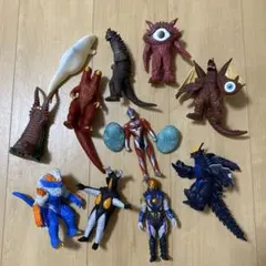 【ほぼ美品】 ウルトラマンシリーズ 怪獣フィギュア 12体セット