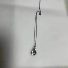 シルバー涙型ペンダントネックレスのサムネイル