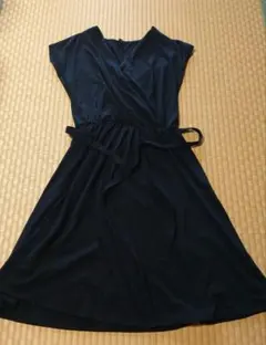 ユニクロ　ドレープカシュクールワンピース　S