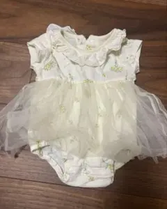ベビー　女の子　ロンパース 花柄　フリル付き　60-70cm