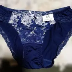 ネイビー 花柄刺繍 ショーツ Mサイズ新品