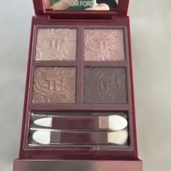 TOM FORD アイカラー クォード 限定ハートパッケージ - メルカリ