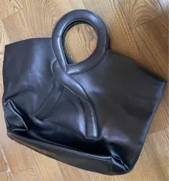 Furla 黒 レザー バッグ