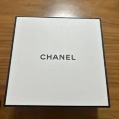 CHANEL ギフトボックス ホワイト 約10cm