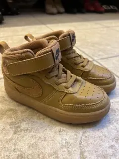 Nike ブラウン スニーカー ベルクロ　15cm ベージュ