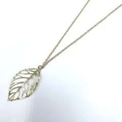 新品　リーフネックレス　ゴールド　金　葉っぱ　ユニセックス　男女兼用　上品可愛い