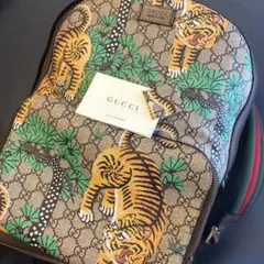 【本日まで】GUCCI タイガー GGスプリーム バックパックのサムネイル