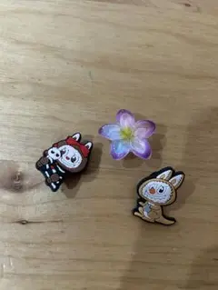 ラブブ　クロックスパーツ　ジビッツ　ポップマート