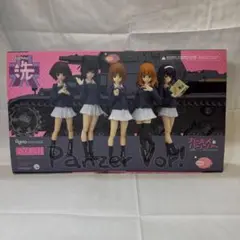 figma ガールズ&パンツァー あんこうチーム 4点セット Amazon | figma あんこうチームセット(ワンダーフェスティバル