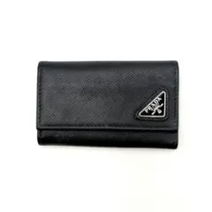 PRADA 6連キーケース サフィアーノレザー 三角ロゴ ブラック - メルカリ